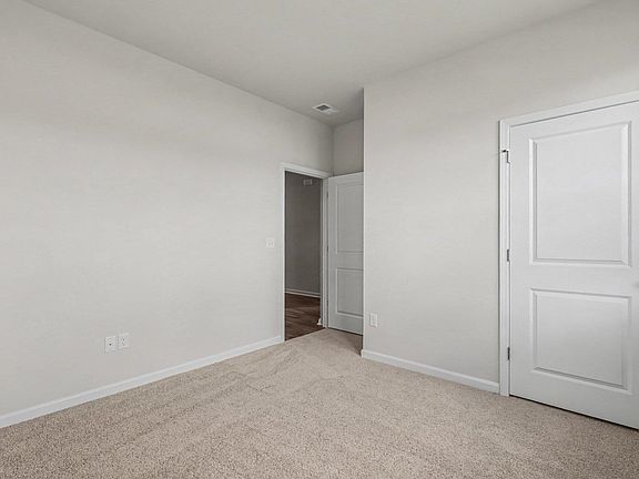5th image of 238 Ridley St