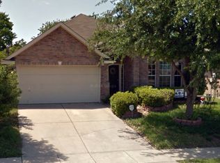 13717 Lost Spurs Rd, Roanoke, TX 76262