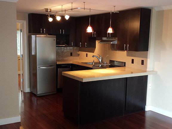 2nd image of 752 Bellevue Ave E APT 306