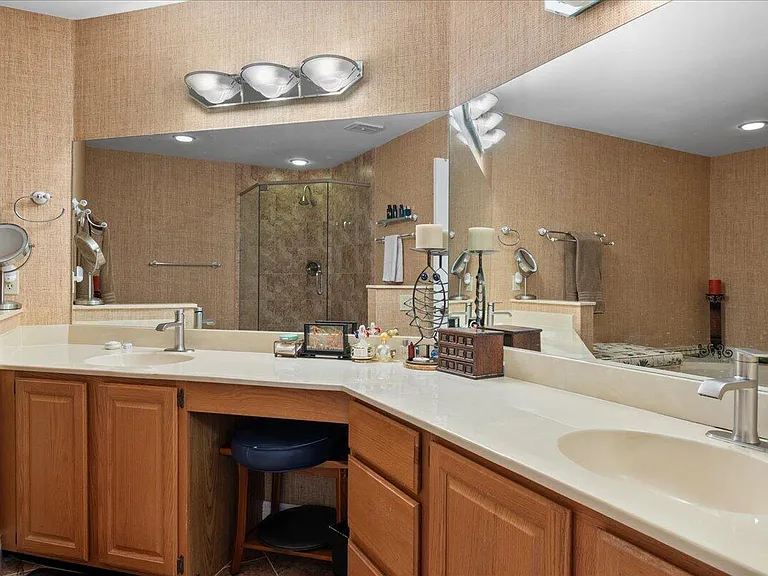 2379 Treasure Isle Dr #24 — Photo 18