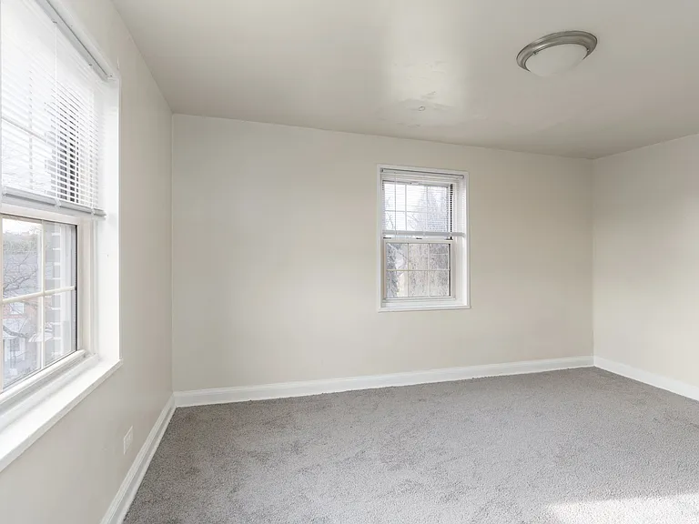 Samester Apartments — Photo 8
