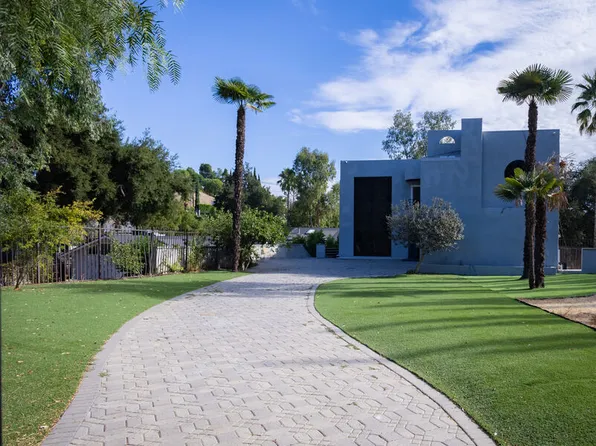 21329 Mulholland Dr, Woodland Hills, CA 91364