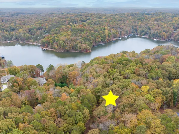 5230 Laurel Cir, Gainesville, GA 30506