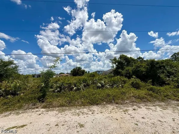 3403 19th St SW, Lehigh Acres, FL 33971