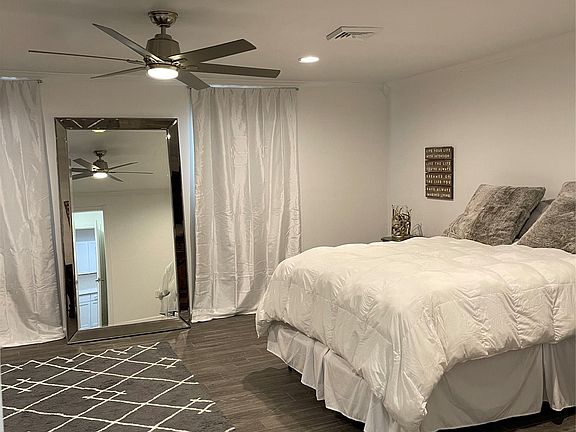 4th image of 6700 Curtis Rd