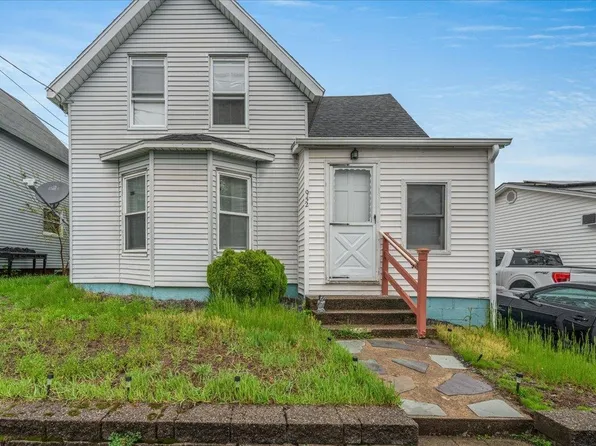 952 Somerville Street, Manchester, NH 03103