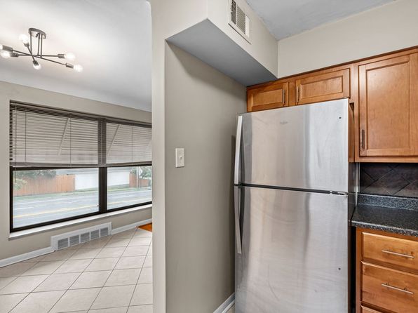 520 N Laclede Station Rd Floor 1
