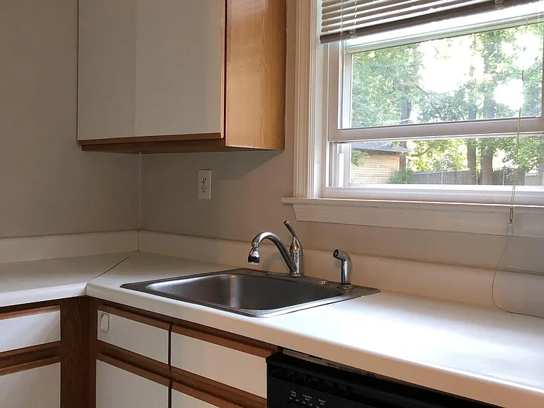 107 Ocean St #1 — Photo 5