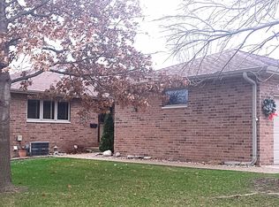 1937 Kamille Ct, Waterloo, IA 50701