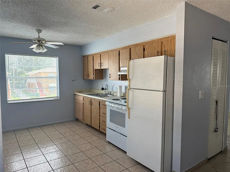 708 Michigan Ct #3 — Photo 3