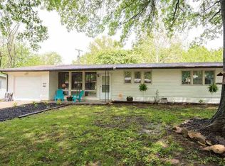 1206 SW Clontarf St, Topeka, KS 66611