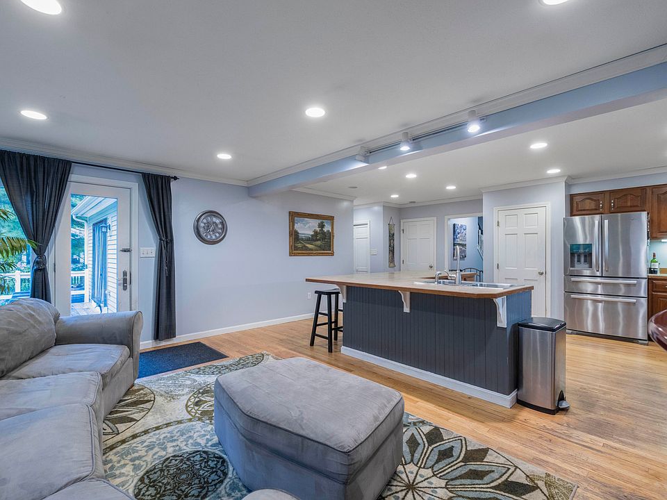 11 Mere Lane, Kennebunk, ME 04043 Zillow