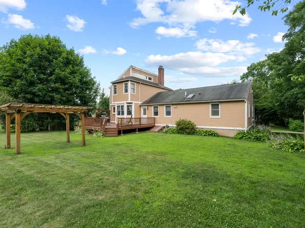 34 Joyce Street, Guilford, CT 06437
