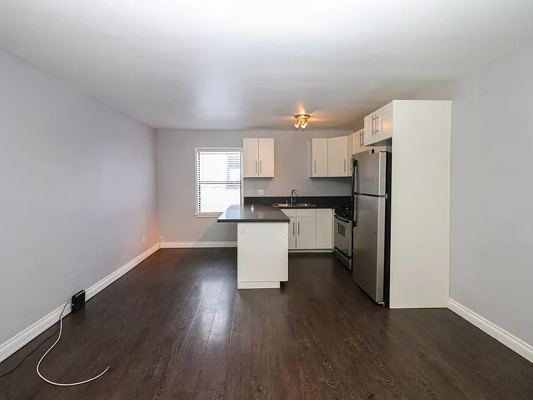 50 Granada Ave — Photo 17