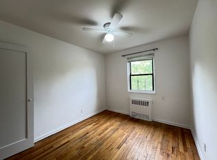 68-24 138th St #B, Flushing, NY 11367
