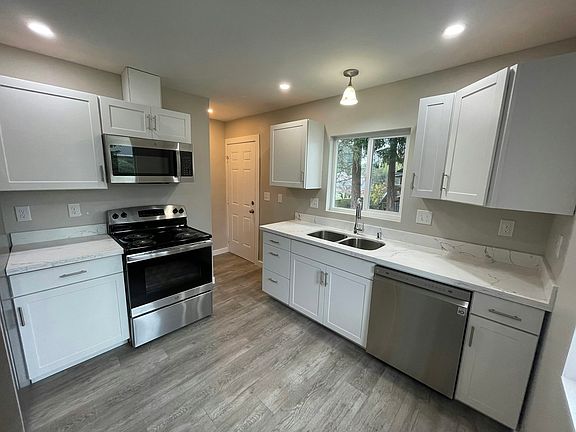 2nd image of 1514 11th St