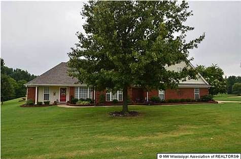 1st image of 2060 Wood Hill Dr
