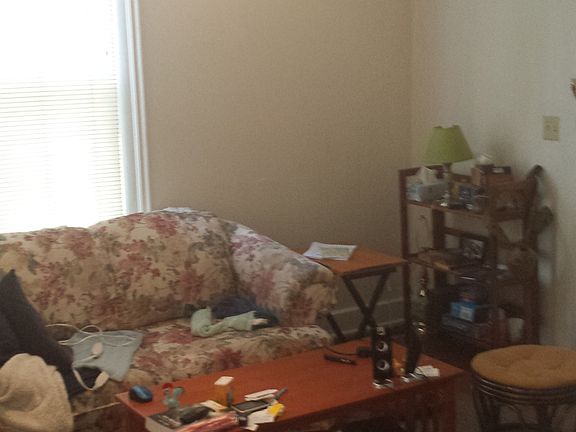 5th image of 1423 Columbia St APT 2