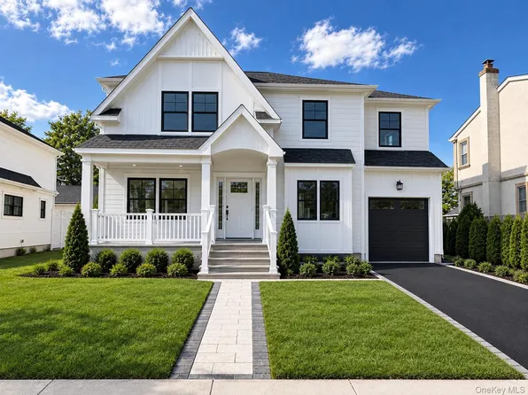 170 San Juan Avenue, Albertson, NY 11507