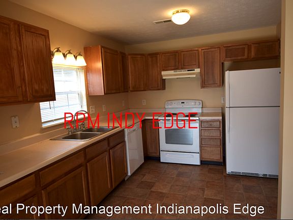 4th image of 2643 Braxton Dr
