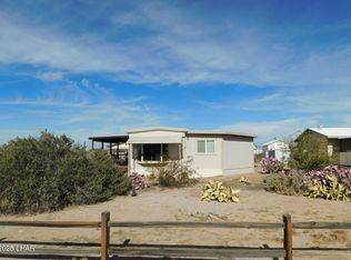 25571 Pendleton Way, Bouse, AZ 85325