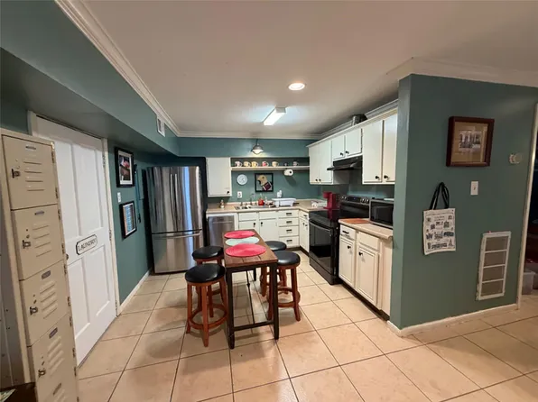 2808 Columbia St #A, Houston, TX 77008