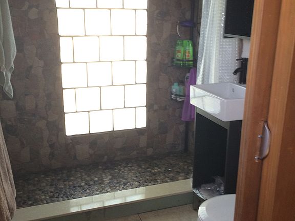 5th image of 1511 2nd Ave S