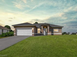 2704 42nd St SW, Lehigh Acres, FL 33976