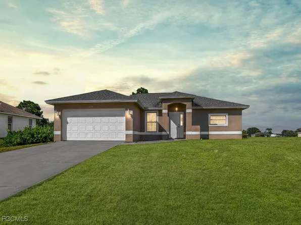 2704 42nd St SW, Lehigh Acres, FL 33976