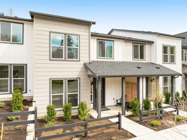 446 222nd Place SE, Sammamish, WA 98074