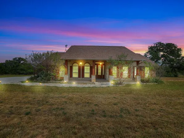 329 John Price, Blanco, TX 78606