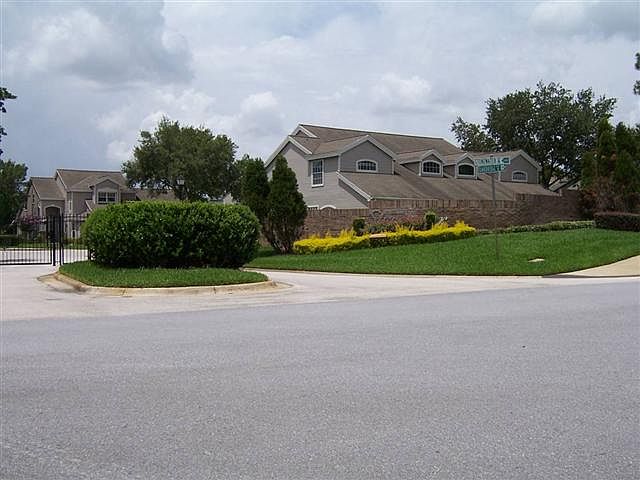 1st image of 1125 Stonebrooke Ln