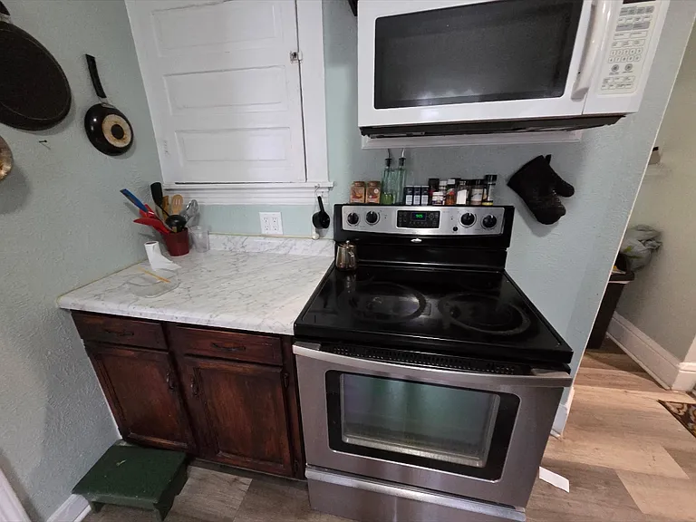 1128 Portage Ave #1C — Photo 13