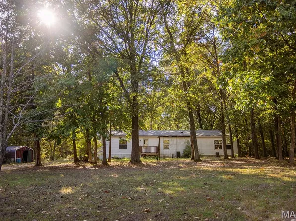 10123 Dorlac Dr, Cadet, MO 63630