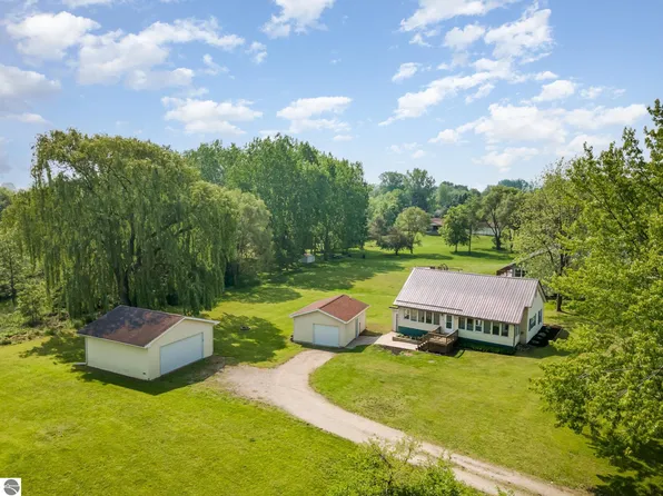515 S Euclid St, Saint Louis, MI 48880
