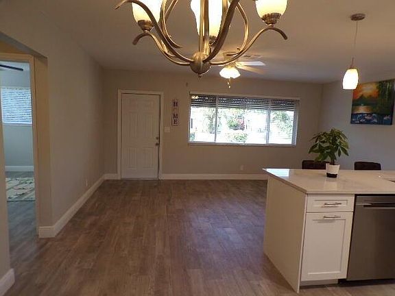 5th image of 2248 NE 37th Street