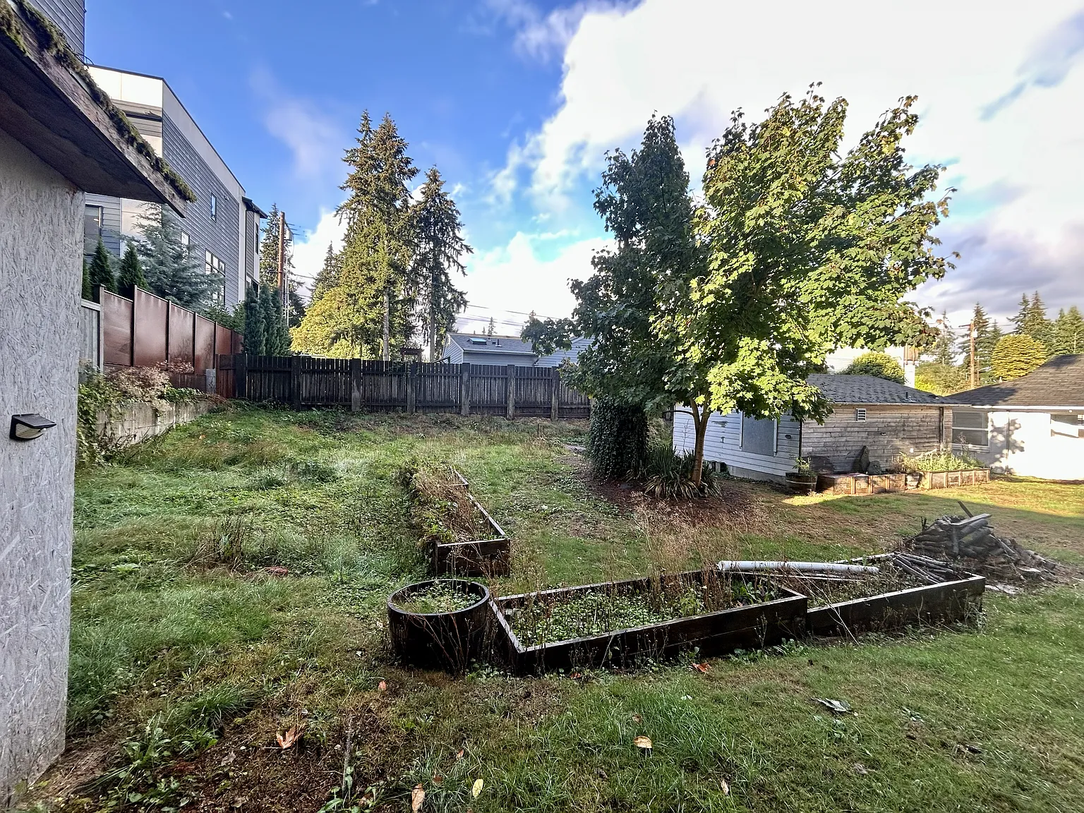 2 bed, 672 sqft, $2,300 — Photo 2