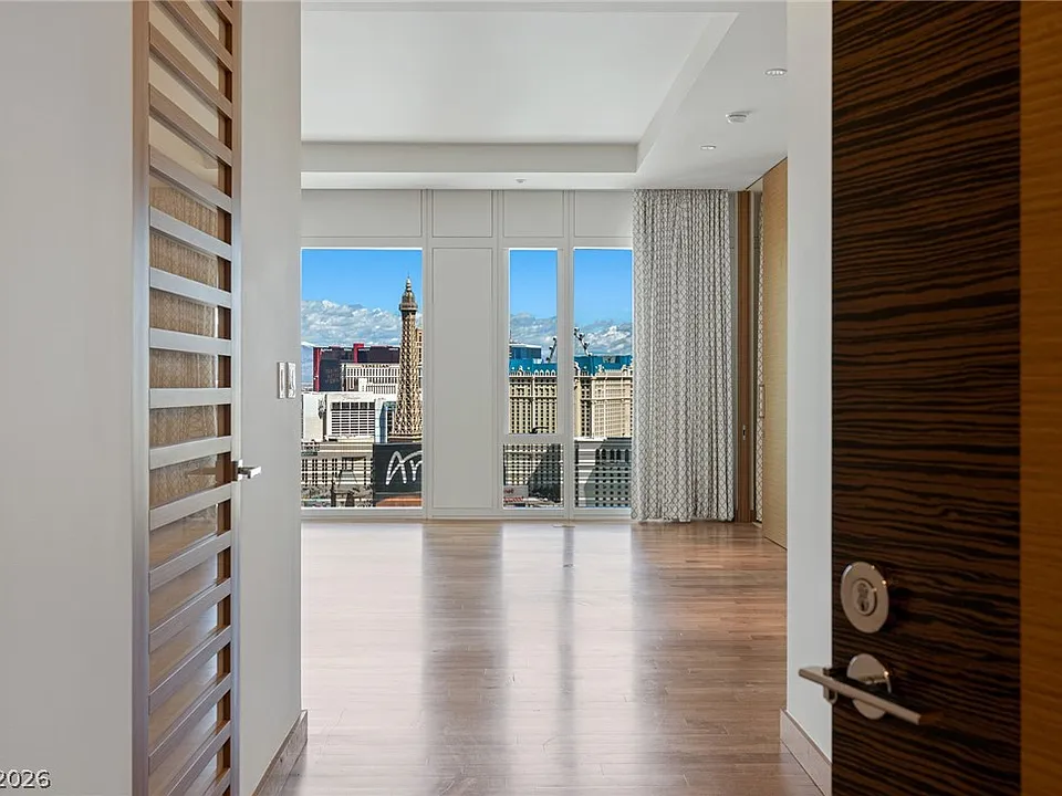 3750 Las Vegas Blvd S #2706