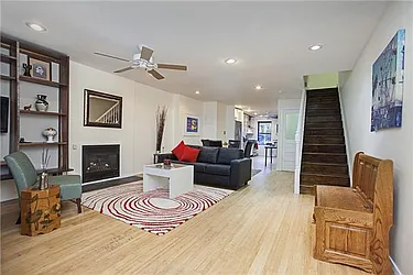 Sold by Space Marketing Shop