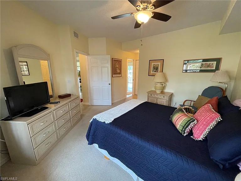1070 Woodshire Ln #E204 — Photo 22