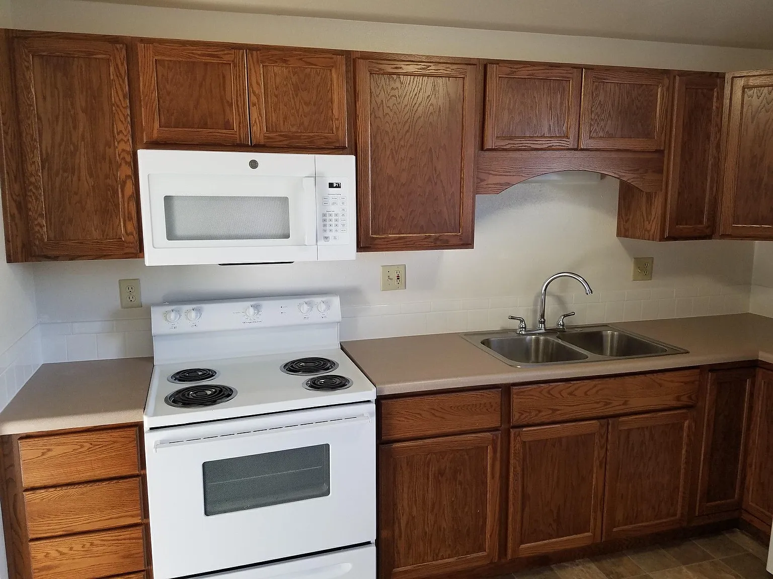 Rock Butte Apartments — Photo 4