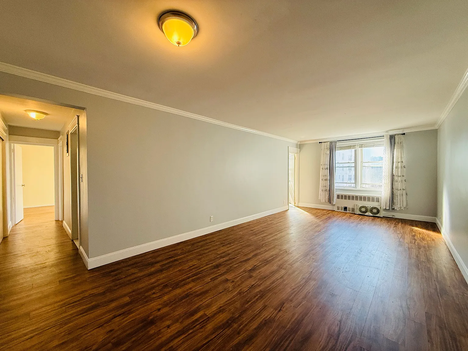 2 bed, 1056 sqft, $2,700 — Photo 2