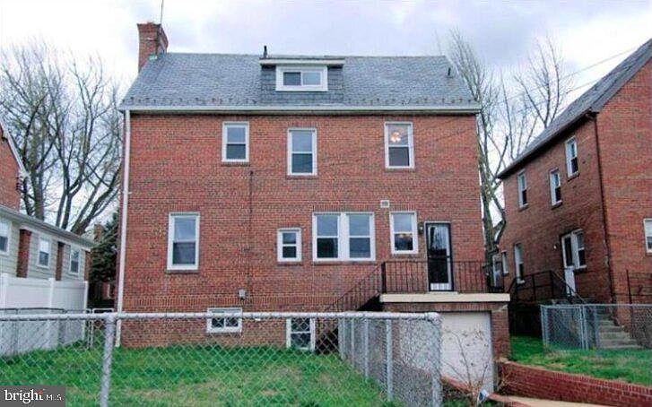 2nd image of 1347 Somerset Pl NW