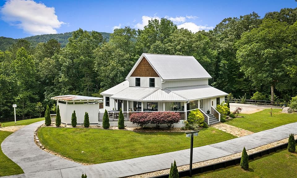 1st image of 657 Campbell Camp Cir