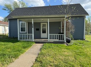 558 W Washington St, Marshall, MO 65340