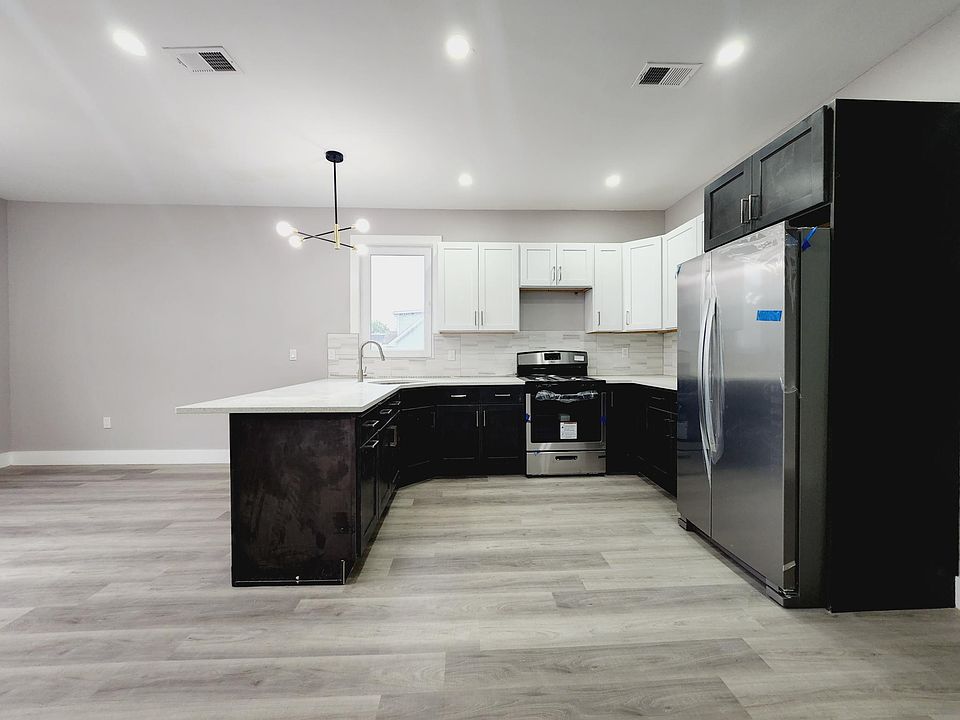 1st image of 254 22nd St #4