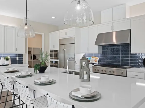 29368 Via Destello, Santa Clarita, CA 91354