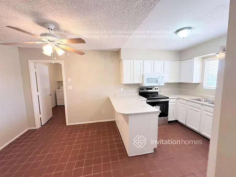215 N Kachina — Photo 7