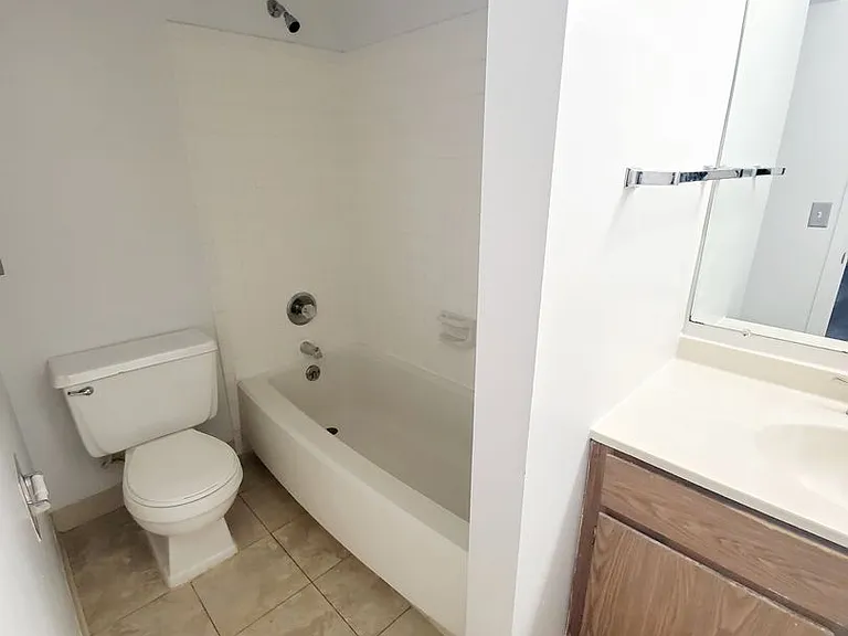 Sugarbush Apartments — Photo 114
