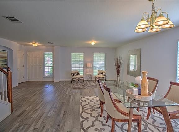 4th image of 1213 Heritage Hill Cv